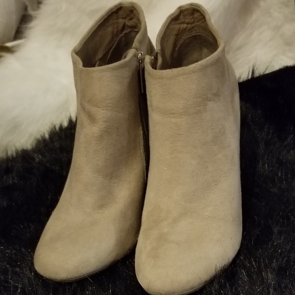 Mossimo ankle booties - Picture 1 of 3